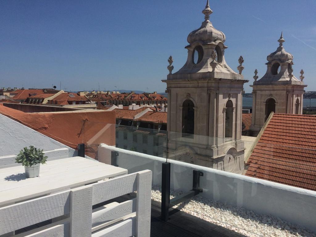 A Terrace On A Topfloor With A View ลิสบอน ภายนอก รูปภาพ