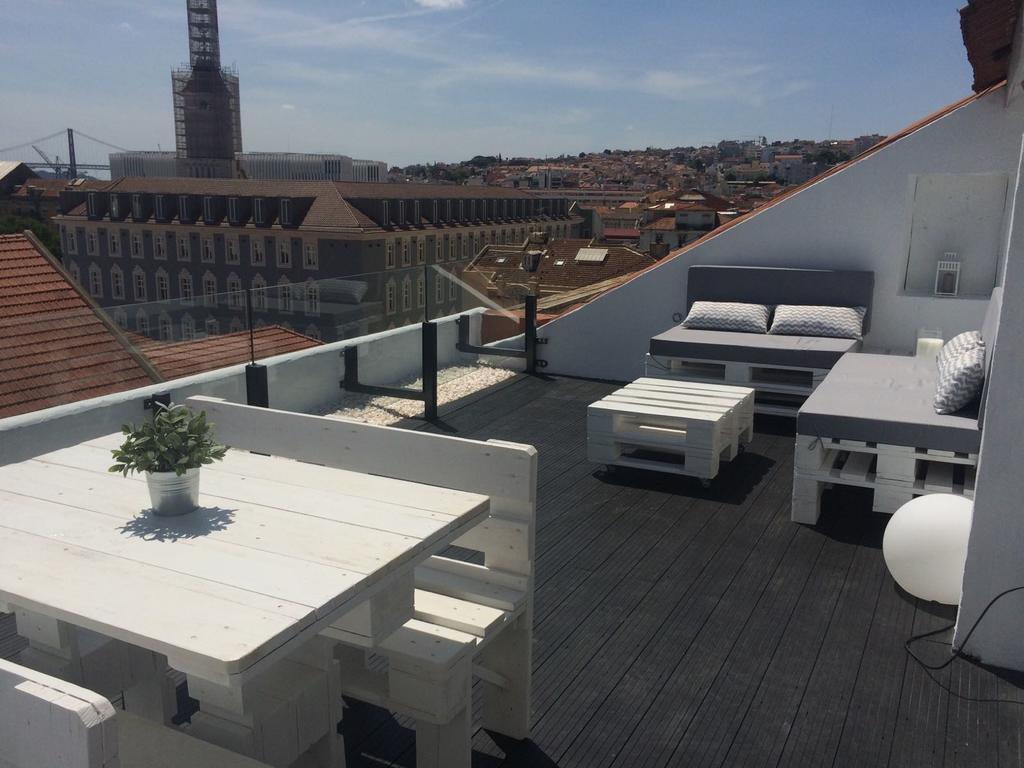 A Terrace On A Topfloor With A View ลิสบอน ภายนอก รูปภาพ